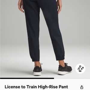 License to train lululemon pant - navy blue